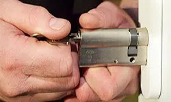 South Gate Ridge FL Locksmith Store, South Gate Ridge, FL 941-281-3128 South Gate Ridge FL Locksmith Store, South Gate Ridge, FL 941-281-3128 - com-ls-01