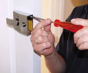 South Gate Ridge FL Locksmith Store South Gate Ridge, FL 941-281-3128